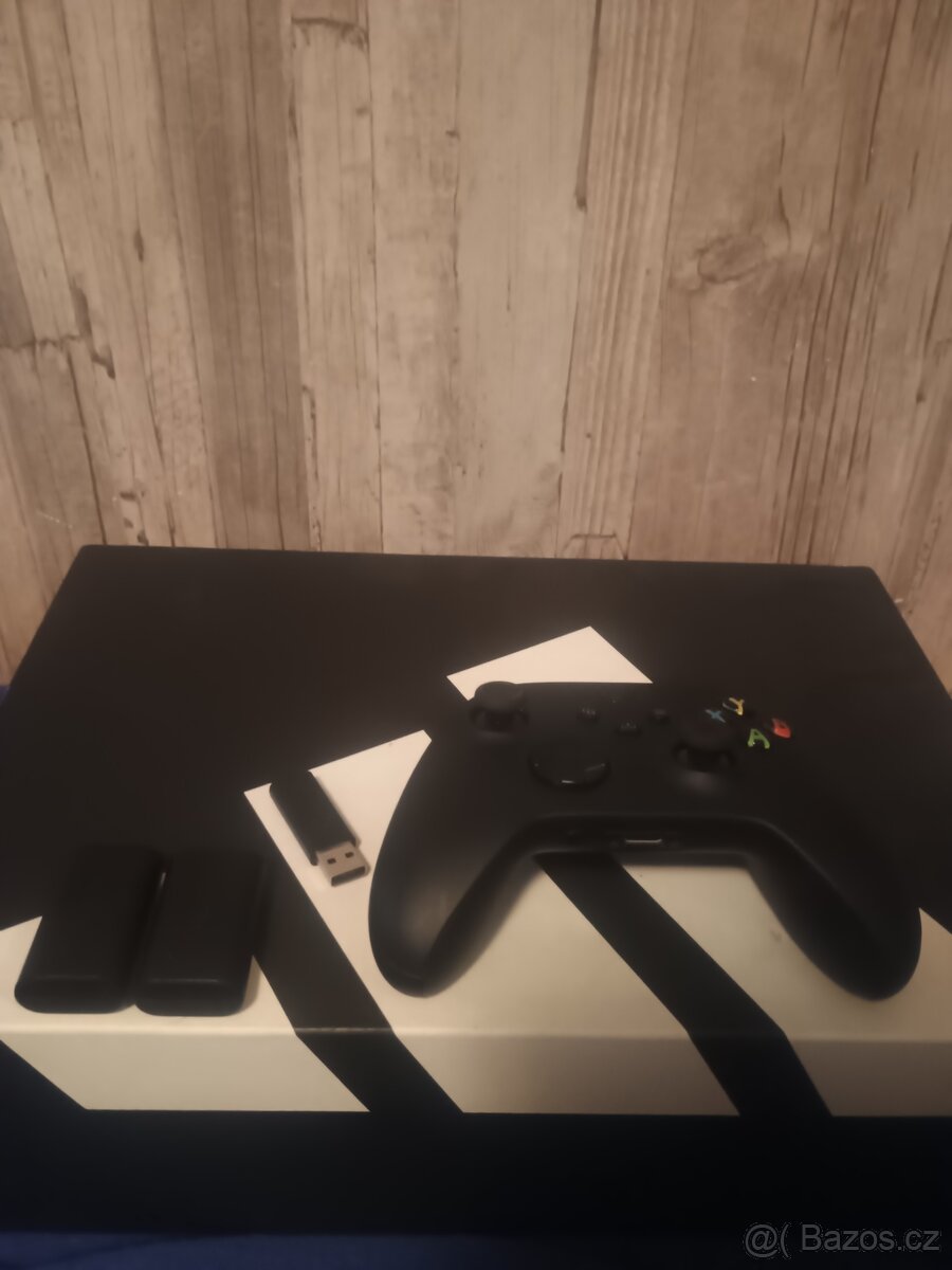 Xbox ovladač - 2