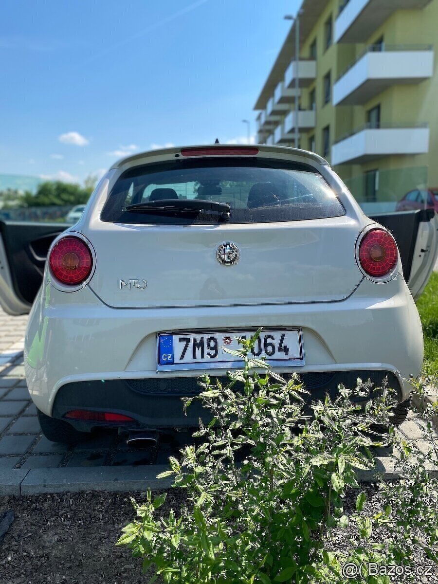 Prodám Alfa Romeo MiTo – 1.4 benzín (2011) - NOVÁ STK - 2