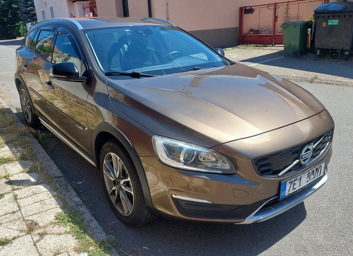 Volvo V60 D3 Cross Country - 2