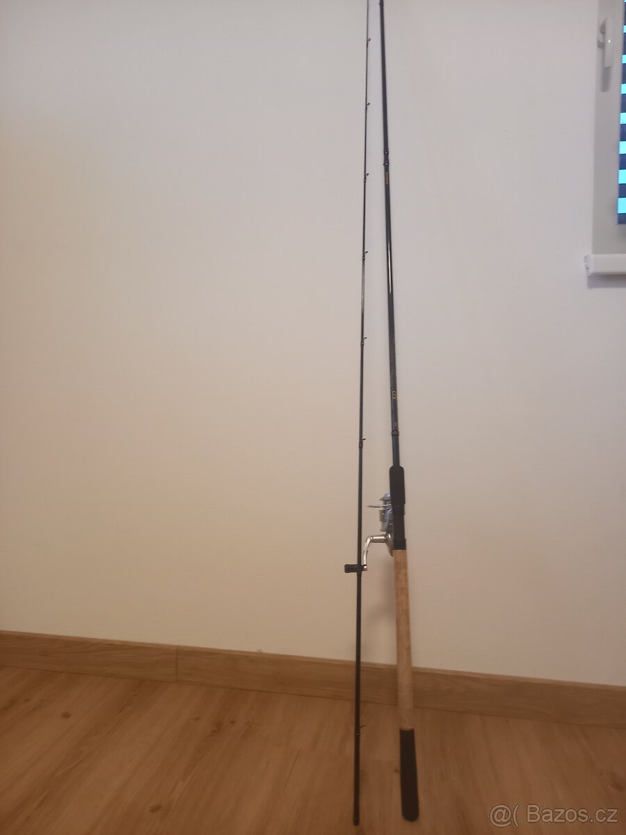 Rybařský dvojdilný prut s navijakem - 2