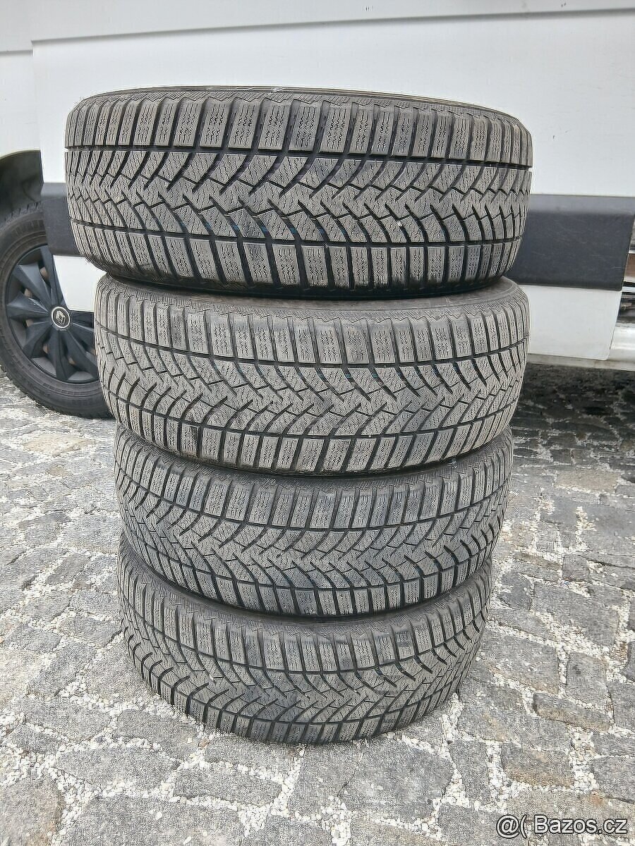 205/55/17 letní pneu 205/55 R17 - 2