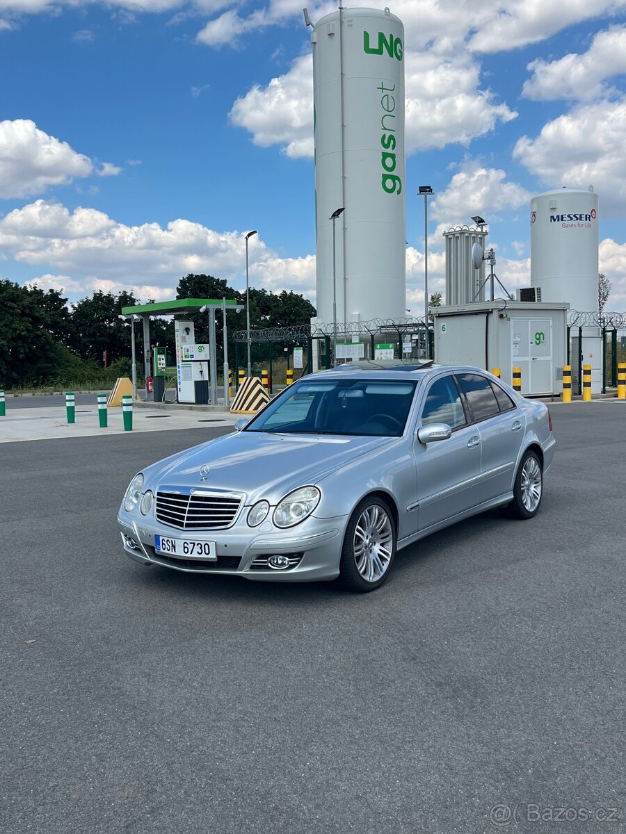 Mercedes W211 - 2