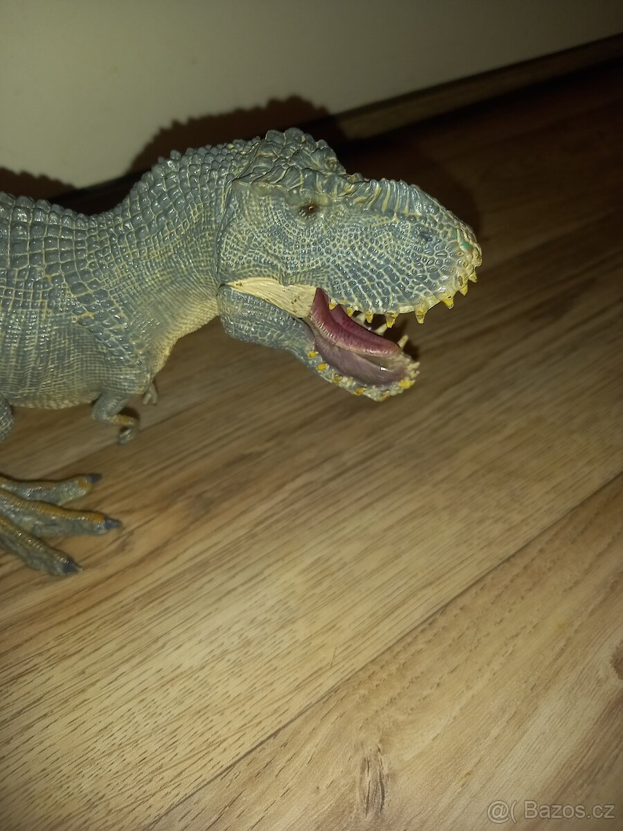 Dinosaurus 3 - 2