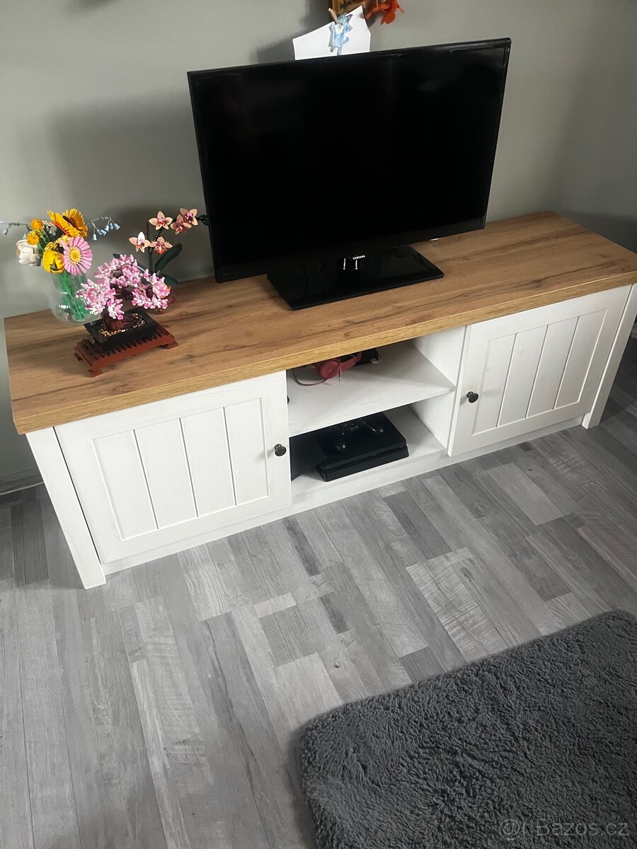 TV stolek - 2