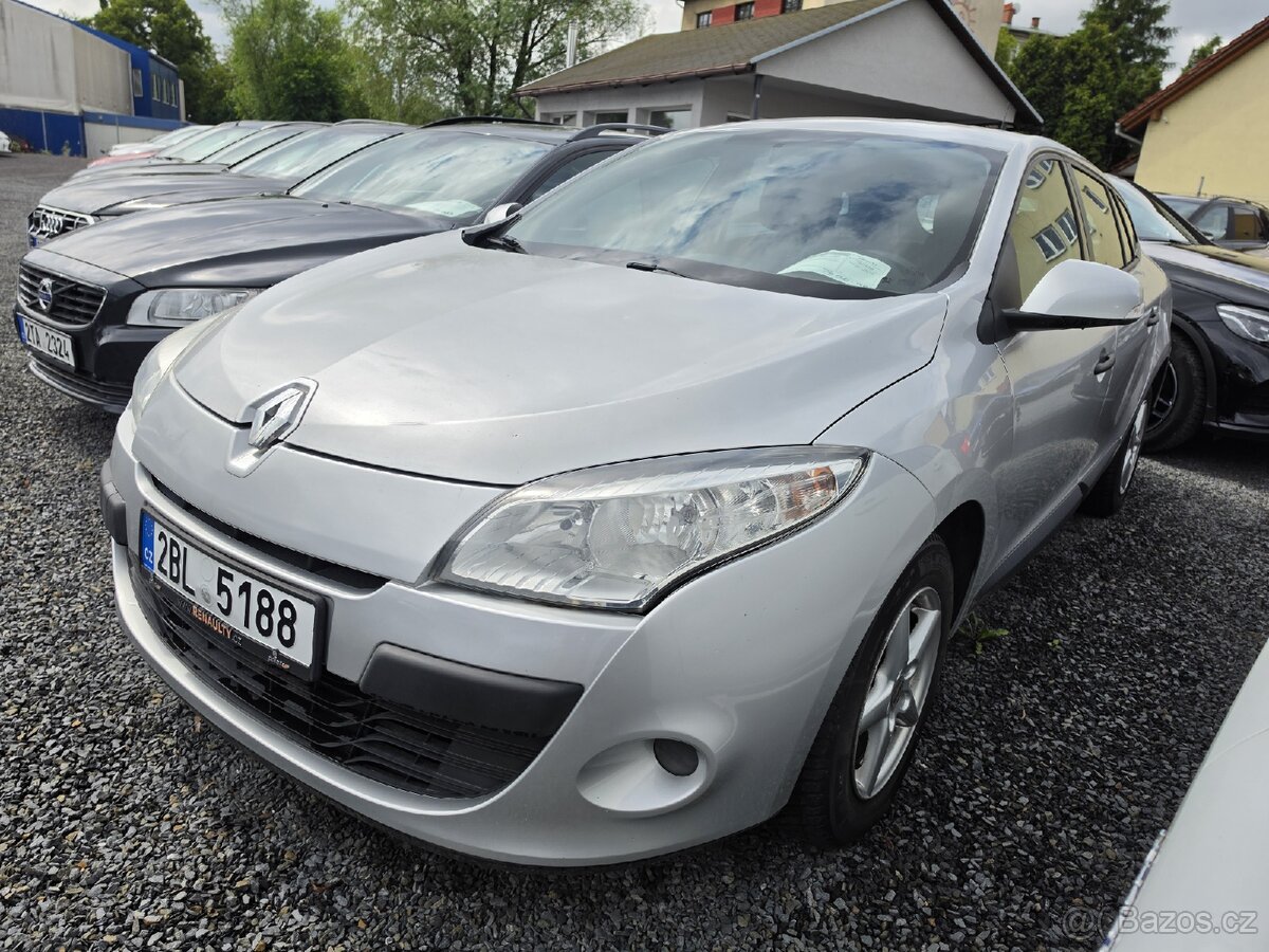 Renault Mégane
1.6 i Parkovací senzory - 2