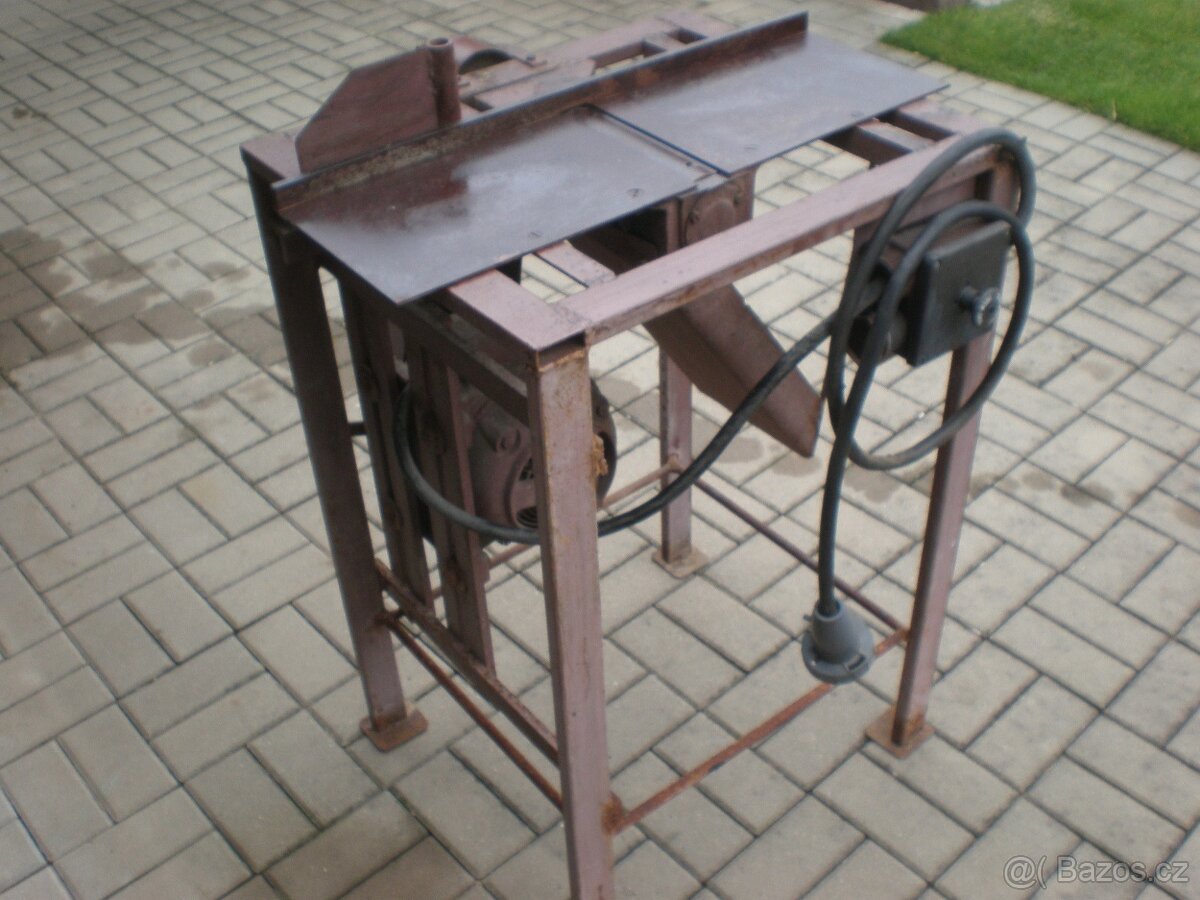 hoblovka - srovnávačka - 2