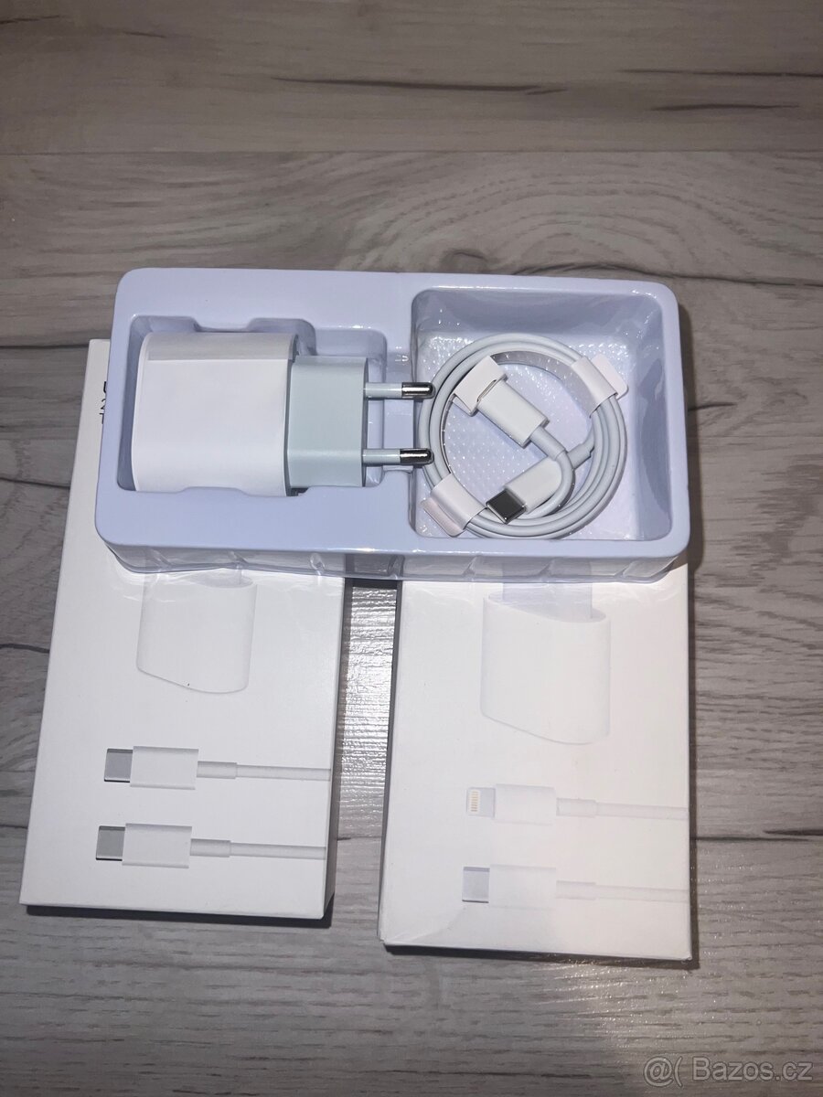 Nabíječka USB-C + kabel (Lightning nebo USB-C) - 2