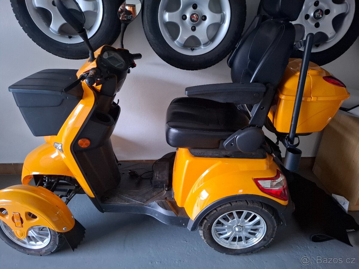 Invalidní skútr - 2