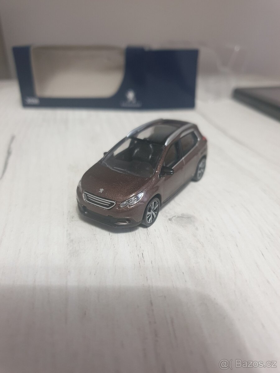 Model vozu Peugeot 2008 v měřítku 1:64 - 2