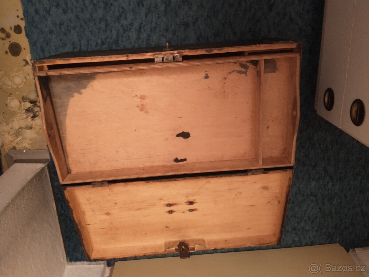 dřevěný vojenský kufr - 2