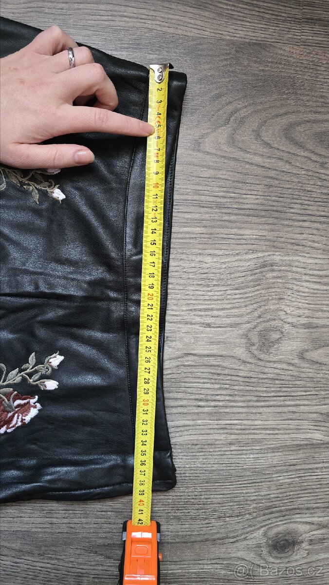 Koženková sukně vel.M - 2