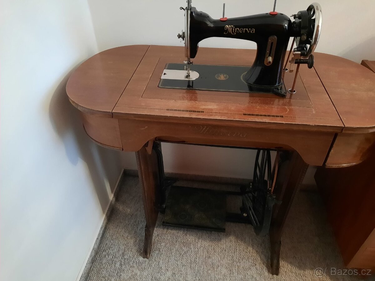 Šicí stroj Minerva z r. 1929 - 2