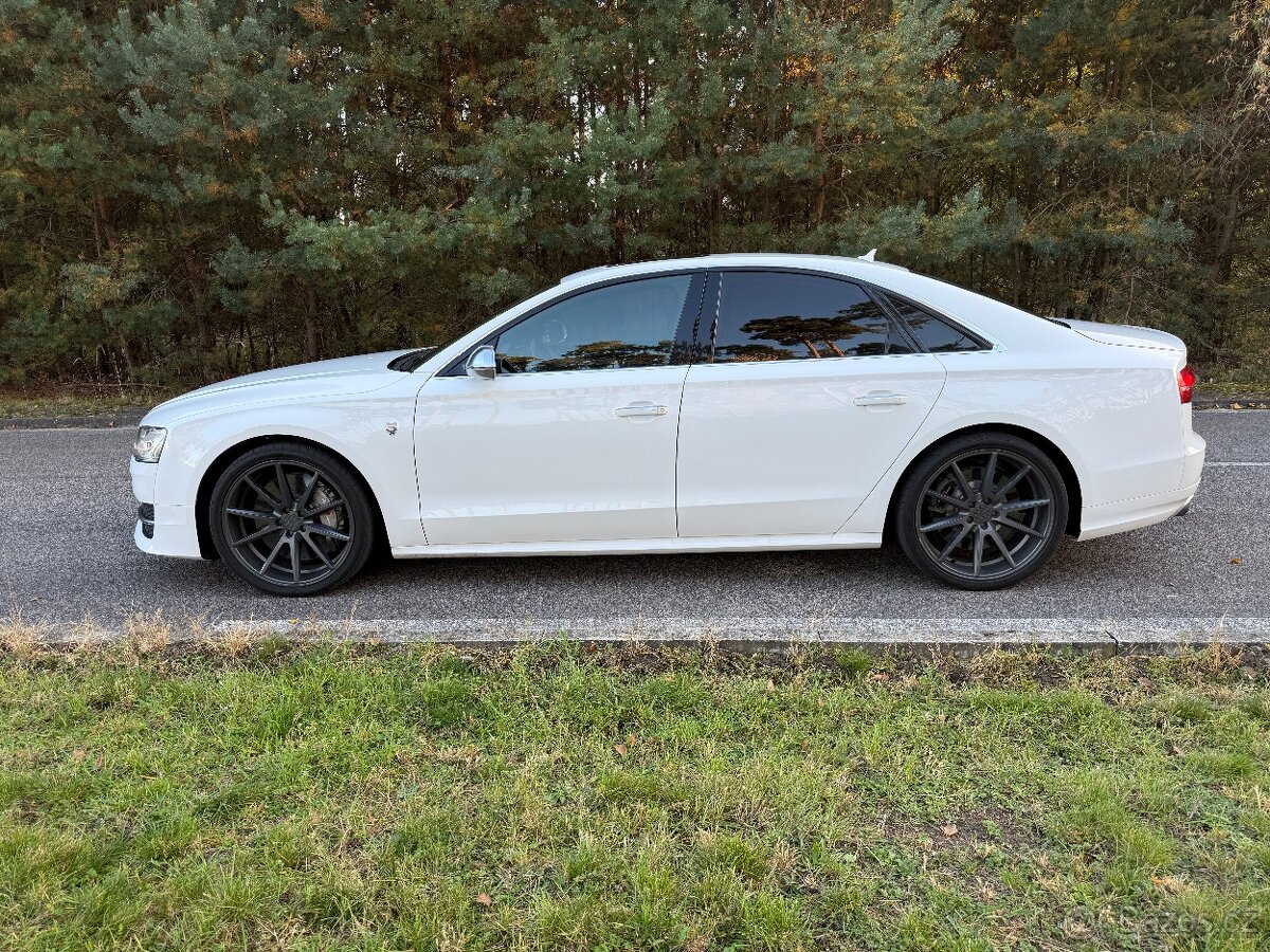 Audi S8 MTM 700ps - 2