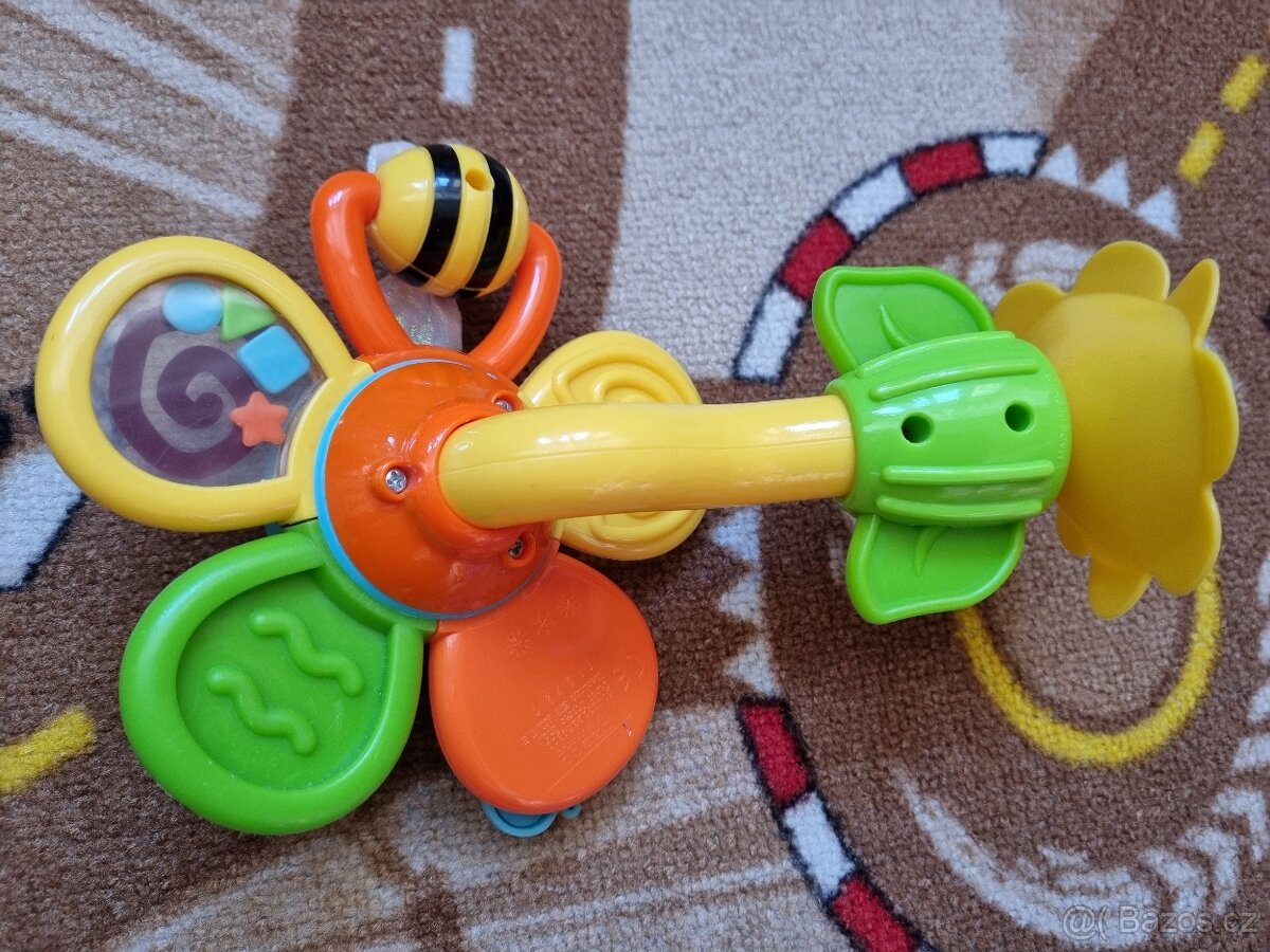 Kojenecká hračka - 2