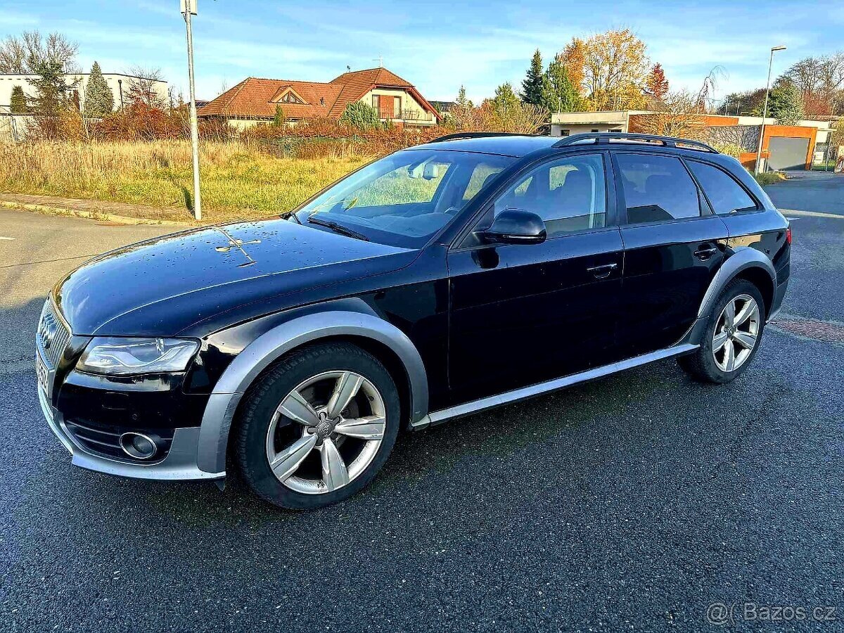 Audi A4 b8 3.0 176 Quattro Allroad černá metal - 2