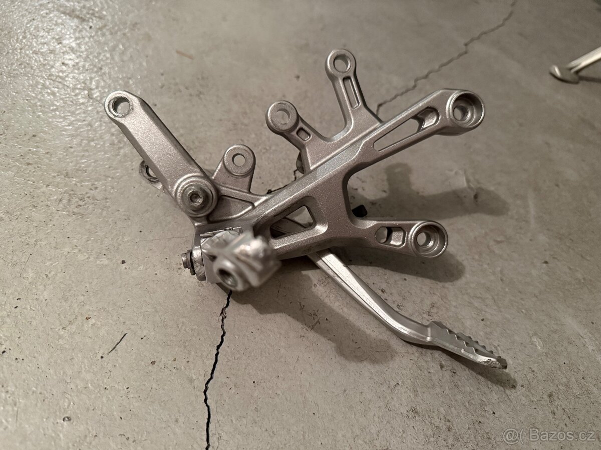 Yamaha MT-10 SP Stupačka s brzdou - 2