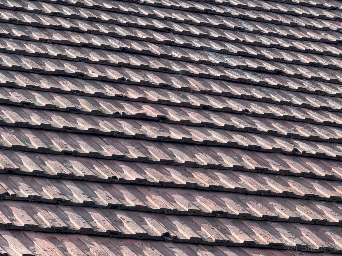 Použité tašky (střešní krytina), cca 150 m2 - 2