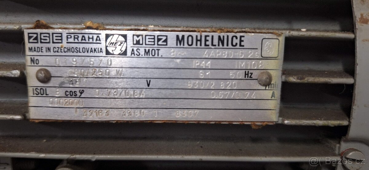 Elektromotor s převodem - 2