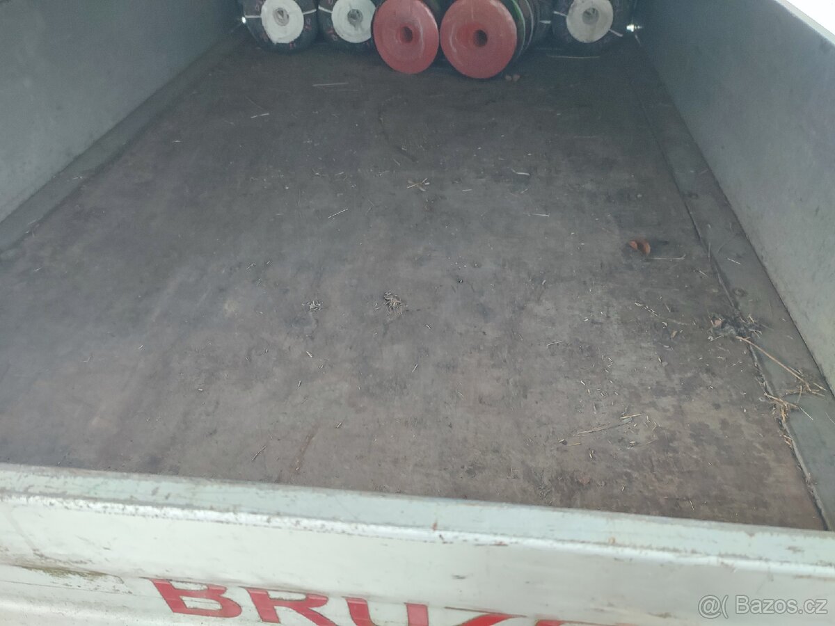 Přívěs s plachtou - 2