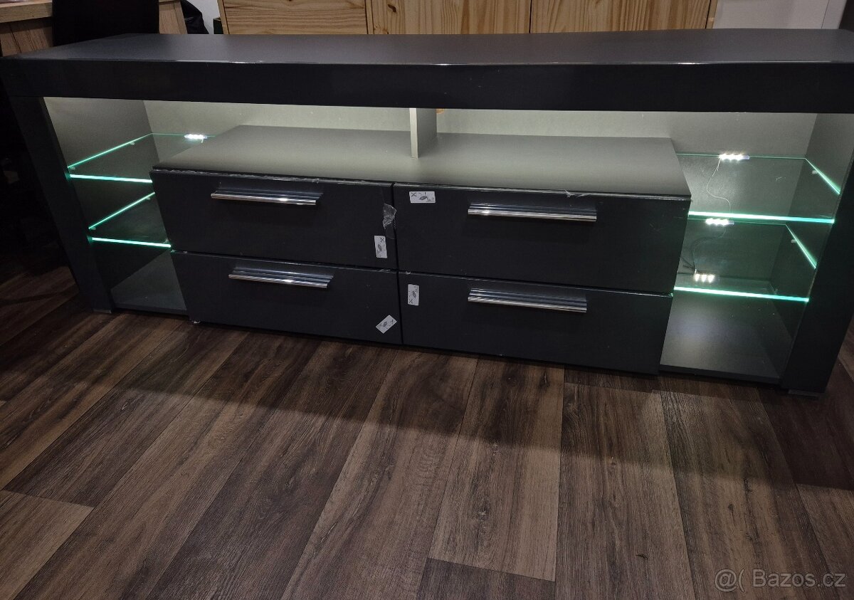 TV stolek Goal s osvětlením - 2