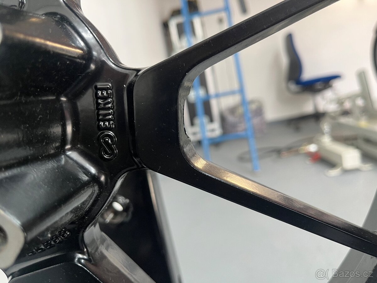 Ducati Diavel přední kolo originál - 2