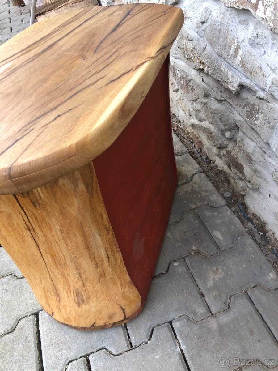 Stolek dřevěný - DUB - 2