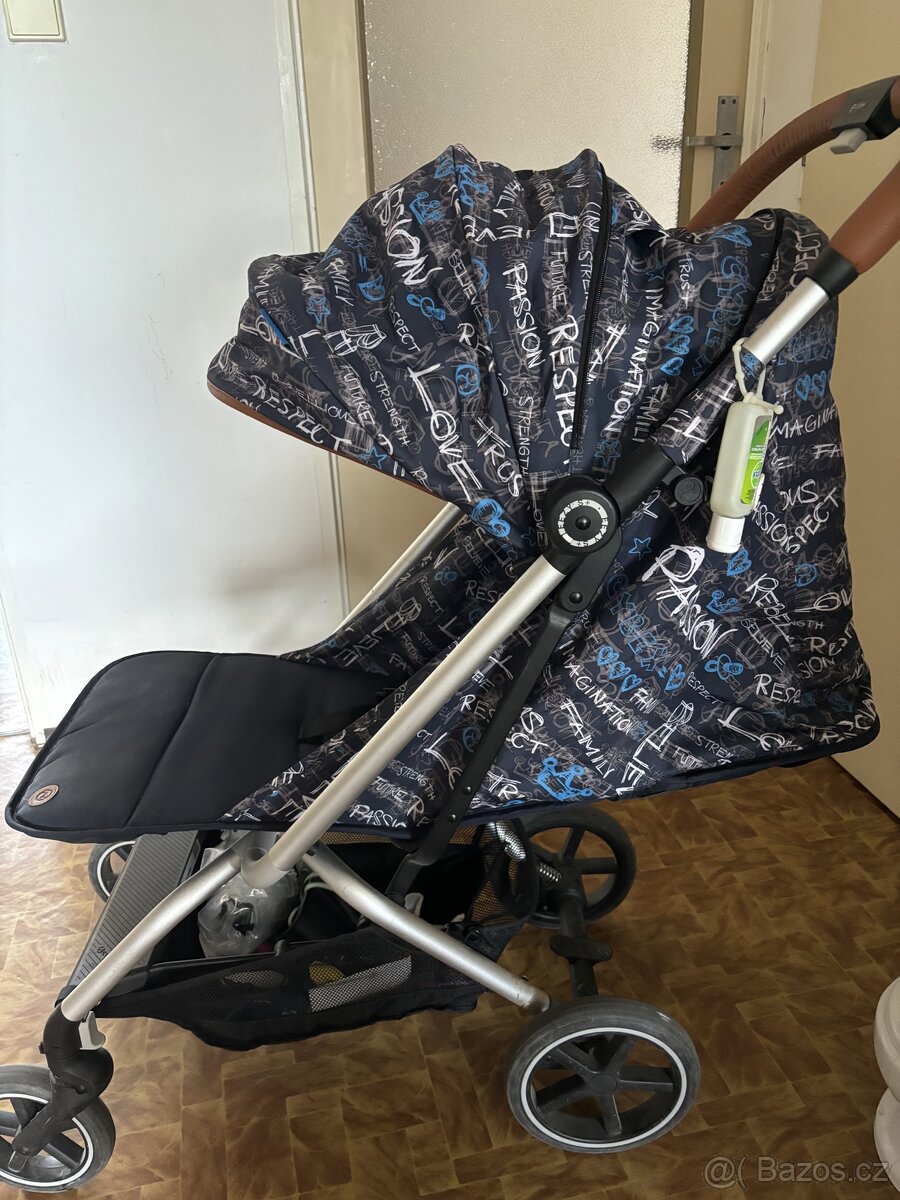 Kočárek skládací cybex - 2