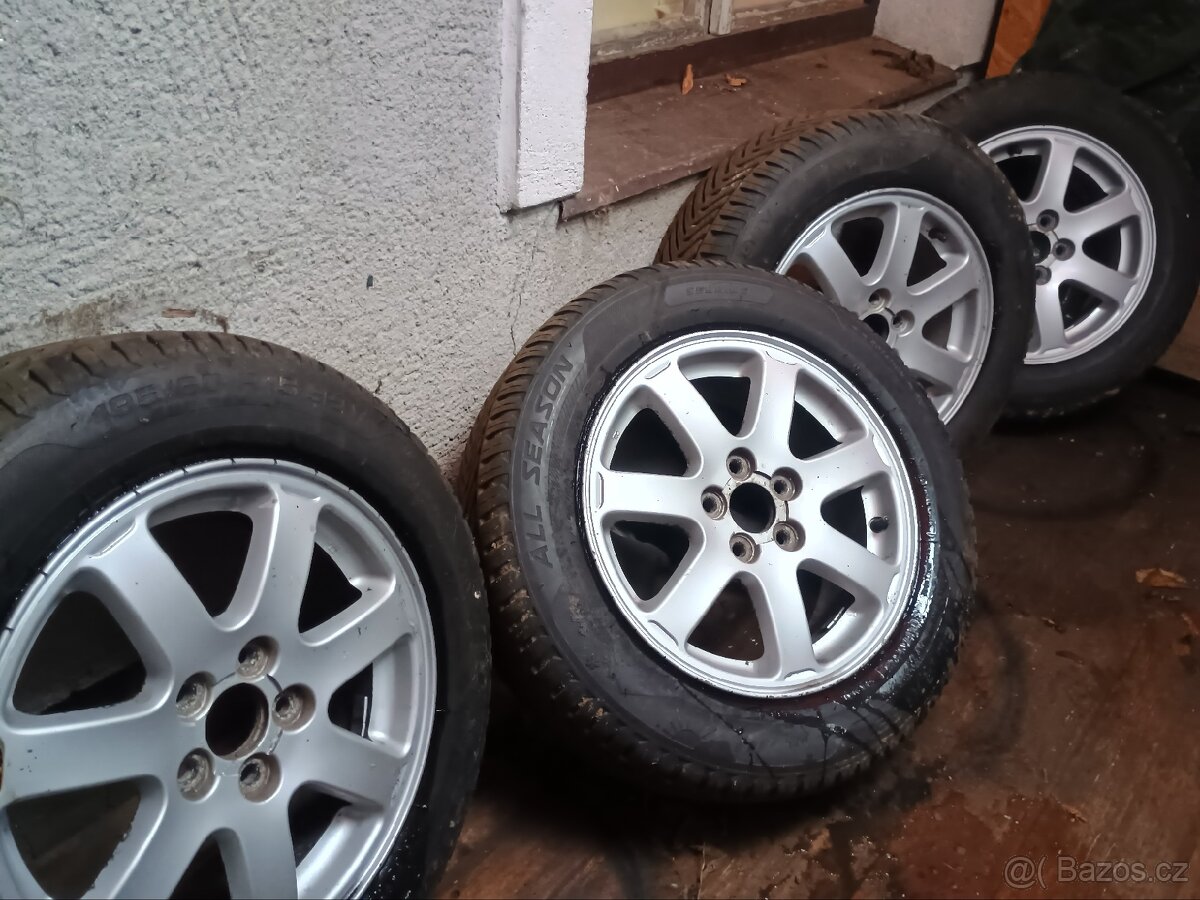Orig. Subaru kola 15" 5x100 + NOVÉ PNEU 195-60 - 2
