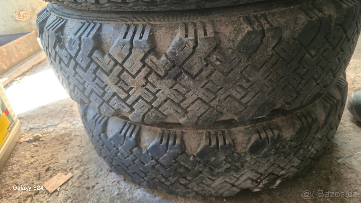 Škoda1000MB kola - 2