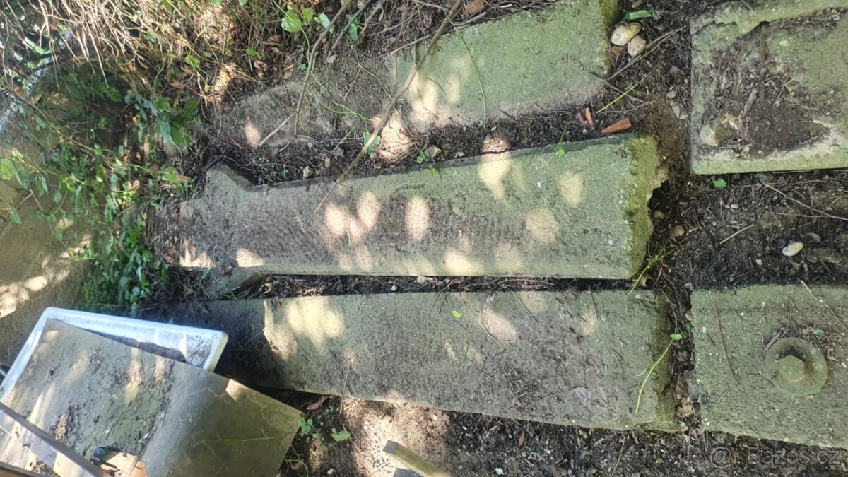 Železobetonové pražce - ZDARMA za odvoz - 2