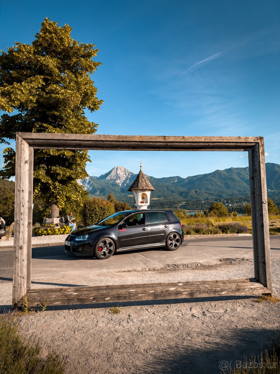 VOLKSWAGEN Golf 5 GTI - 2