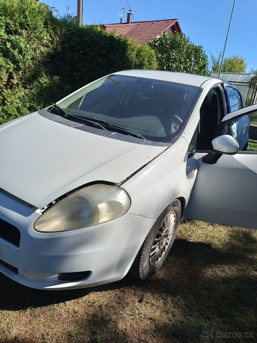 Fiat Grande Punto - 2