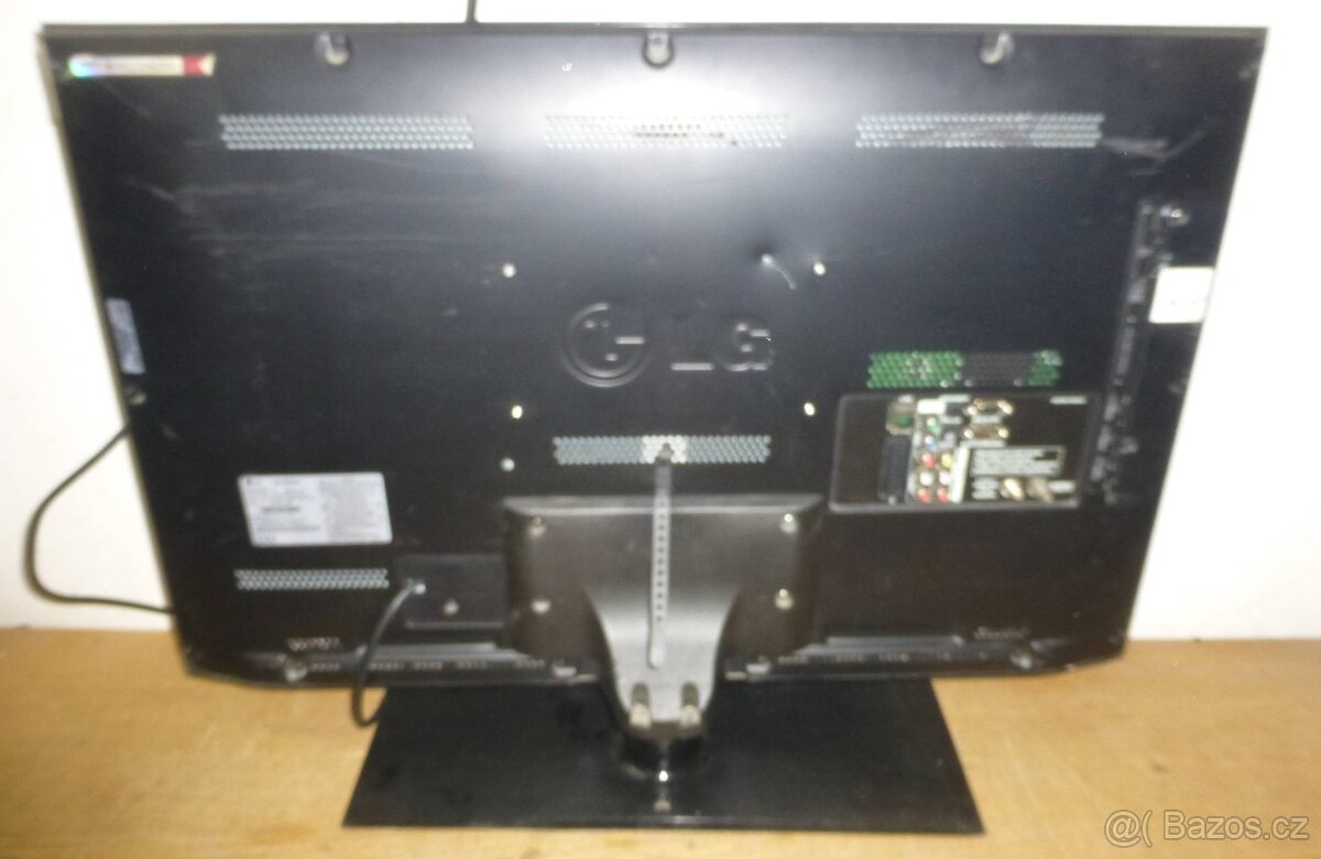 FullHD LED televize 80cm LG, 32 palců, nemá DVBT2 - 2