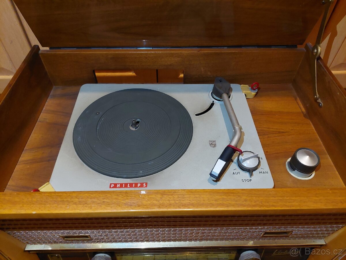 Staré rádio Hornyphon virtuoso - 2