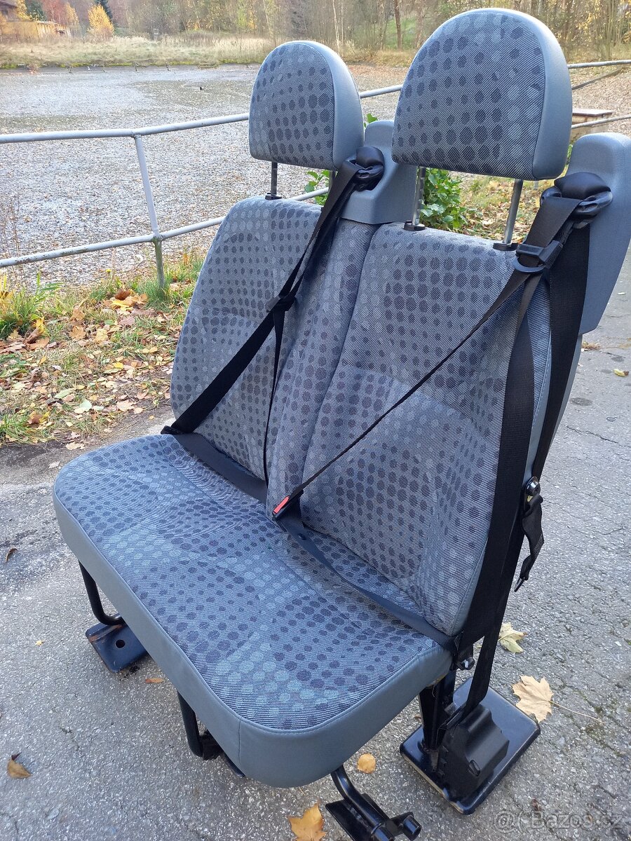 Prodám dvojsedačku do obytneho automobilu - 2