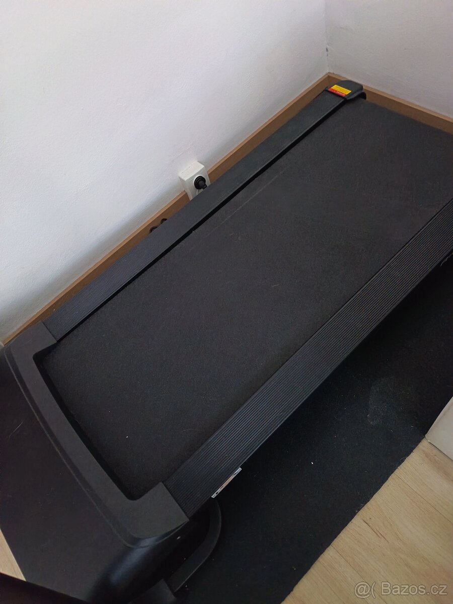 Běžecký stroj vifito - 2