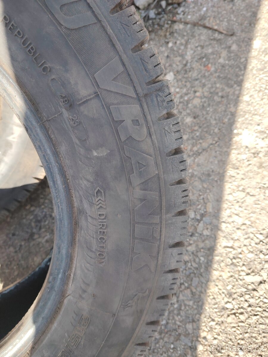 215/65/16c zimní - 2