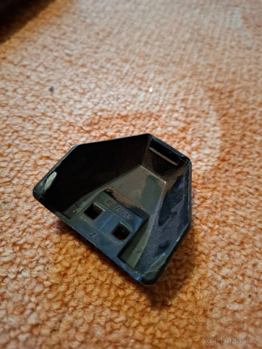 Novy držák bez.pásu Škoda - 2