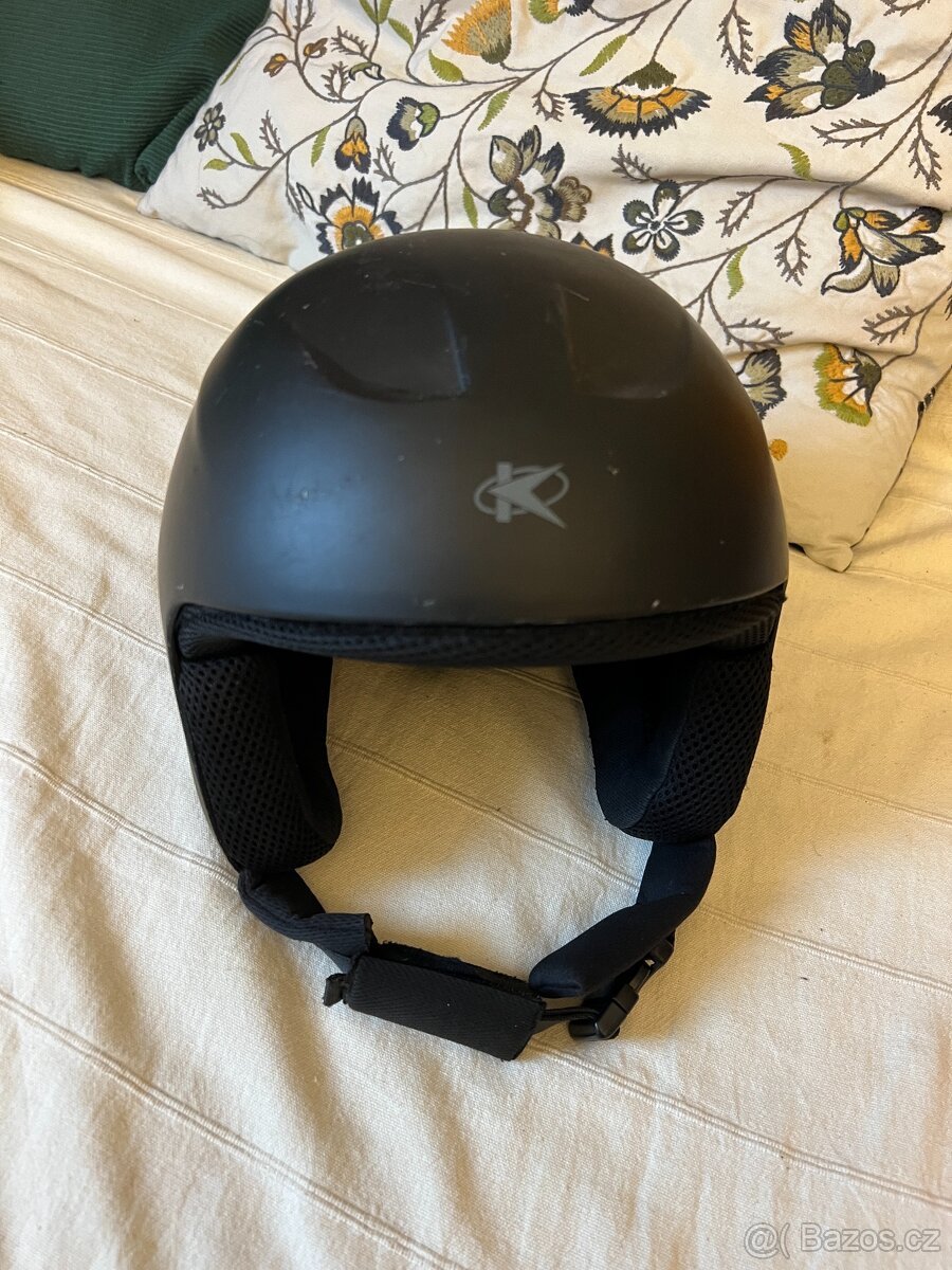 Lyžařská helma - 2