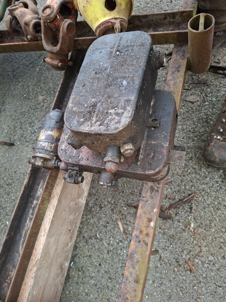 Nádrž sevořizeni zetor crystal - 2