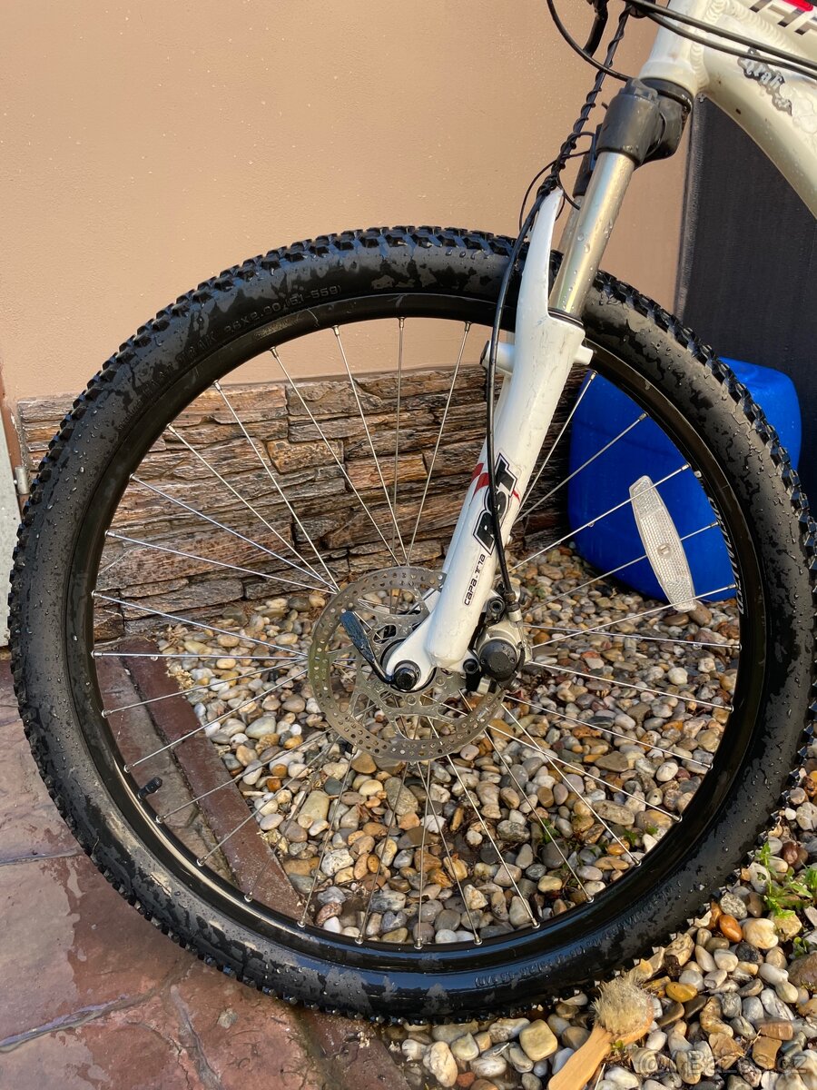 Horské kolo Specialized - 2