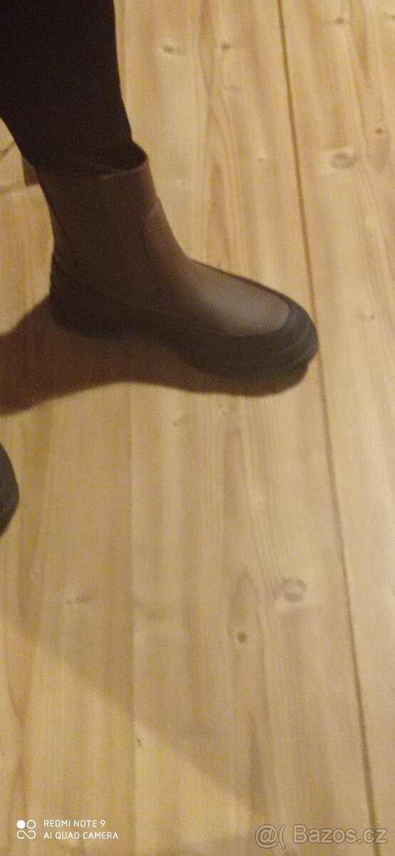 Kotníkové boty. - 2