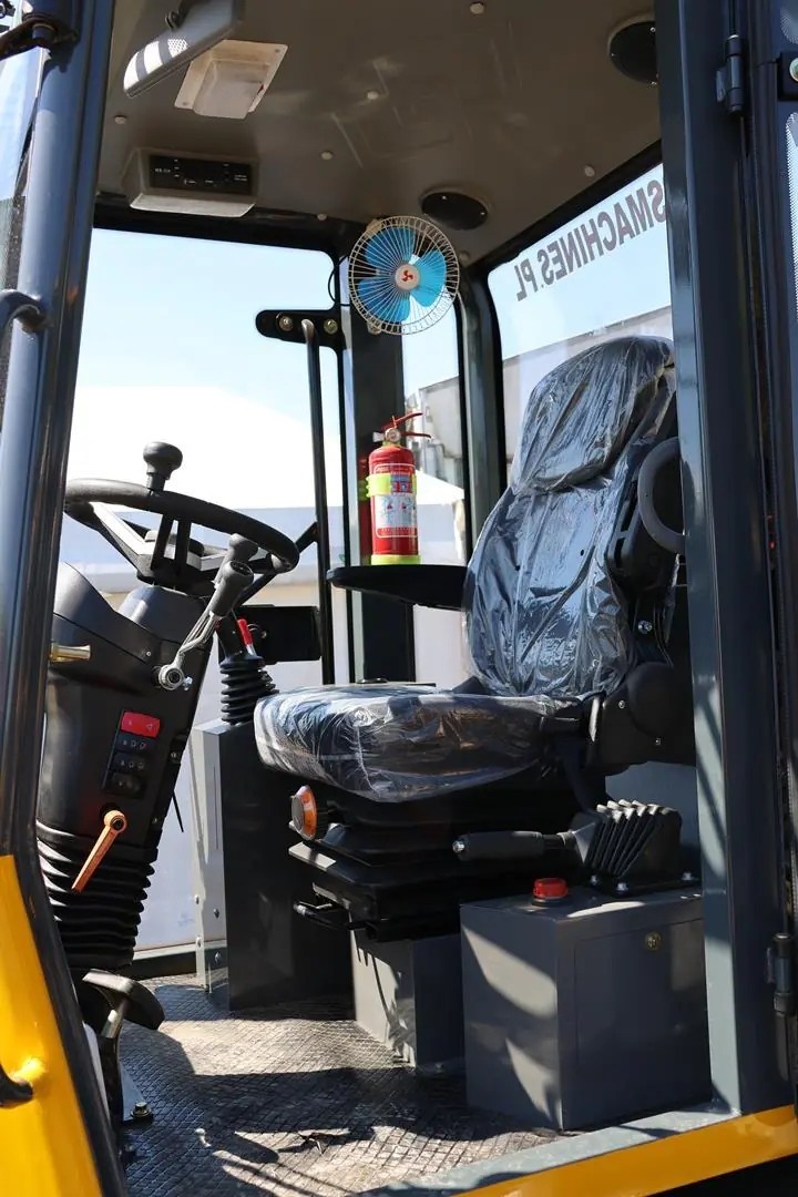 Kloubový kolový nakladač APS 08 - 2