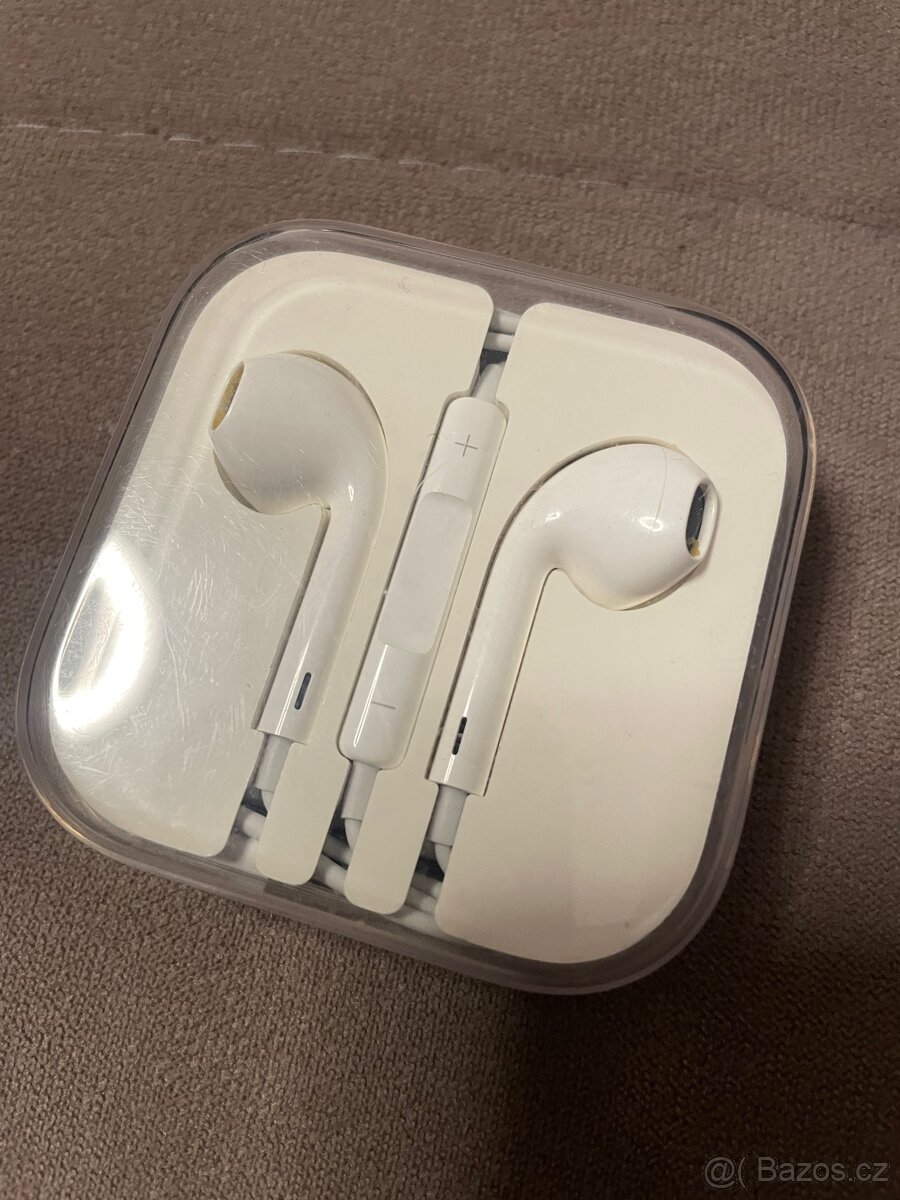 Sluchatka apple - 2