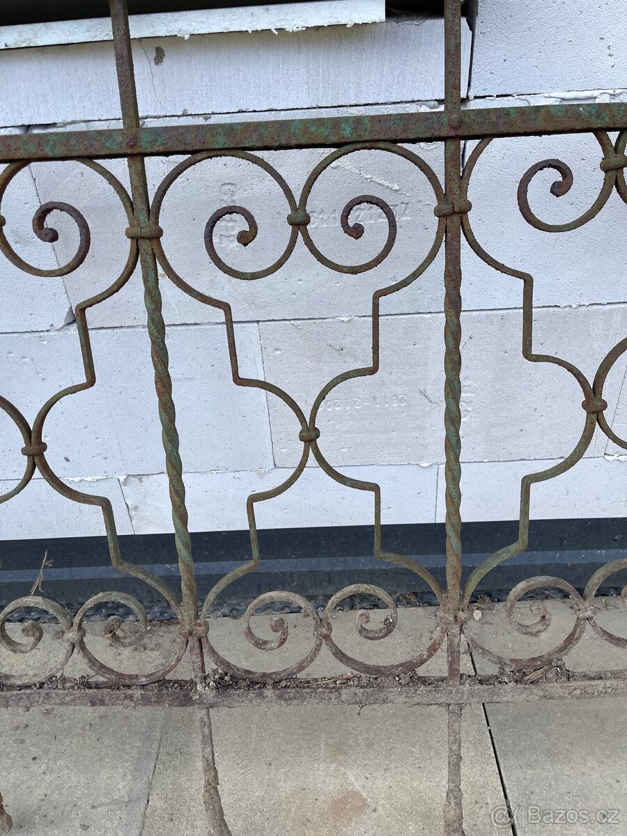 Kovaný plot - 2