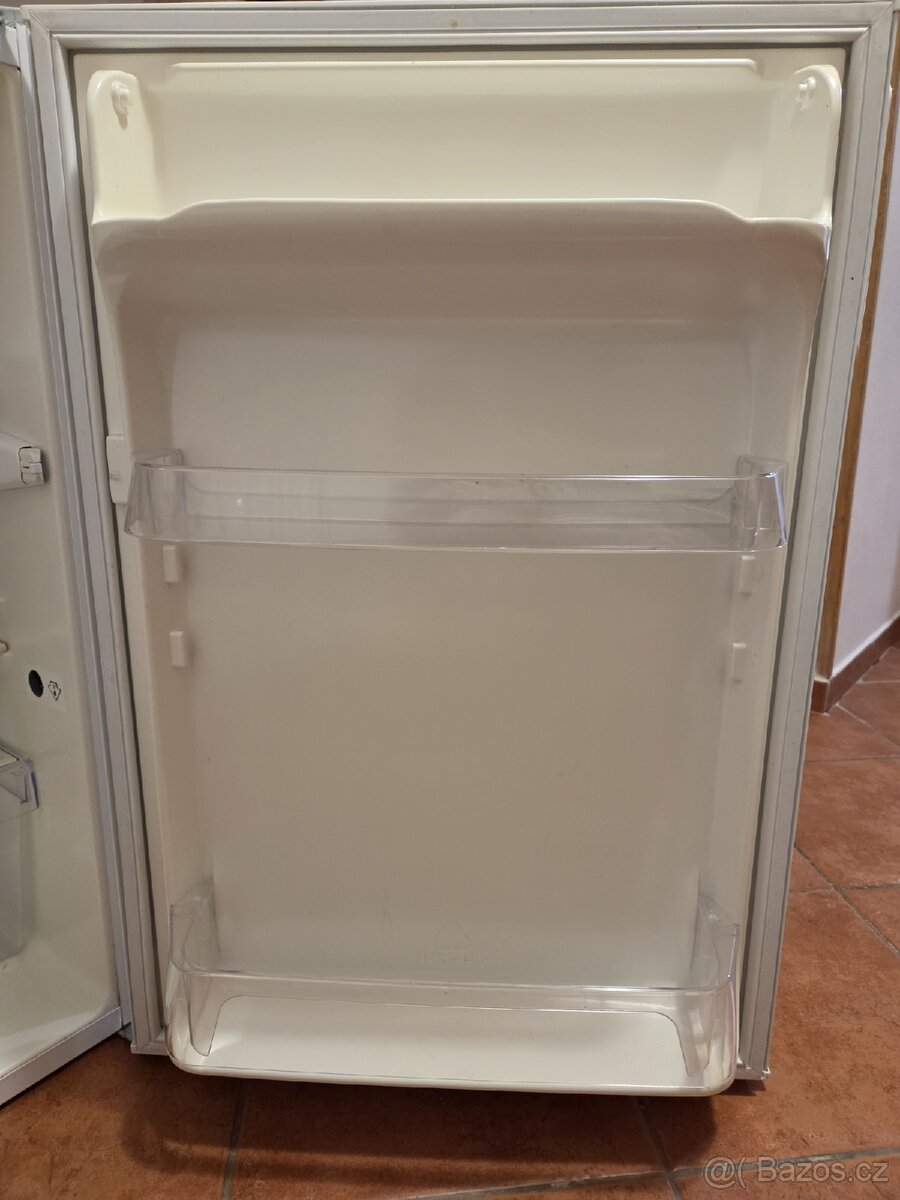 Lednice IKEA 55cm široká, pod linku - 2