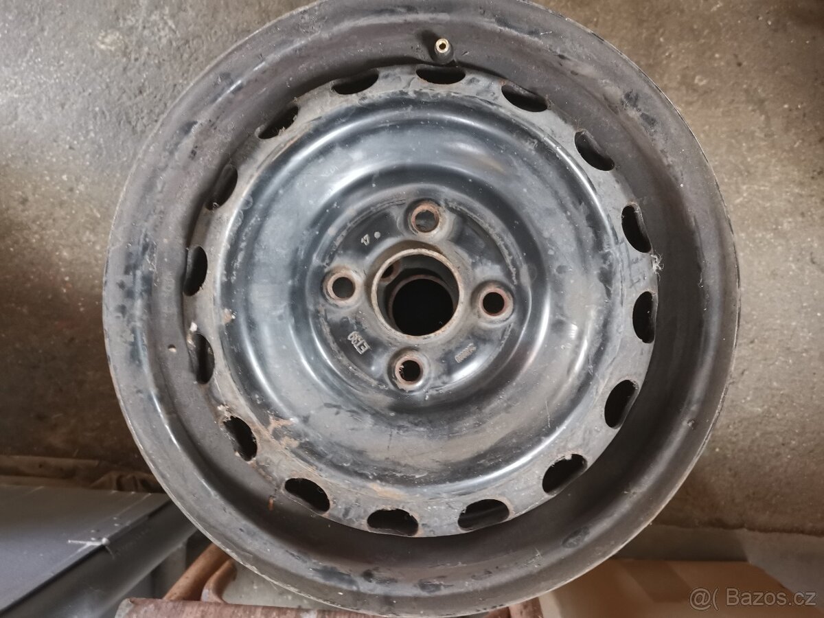 Sada 4 ks plechové disky Toyota Yaris III 14" ET39 - 2