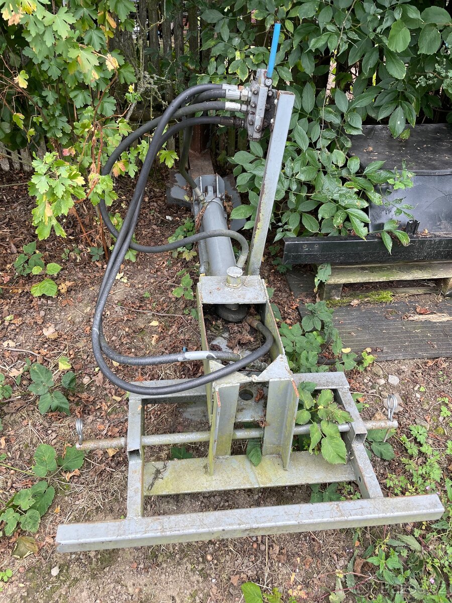 Štípačka za traktor - 2