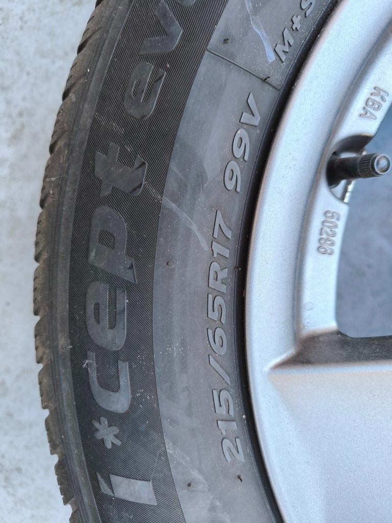 Alu kola Dezent 7J17 ET40 5x112, zimní pneu, Kodiaq, Tiguan - 2