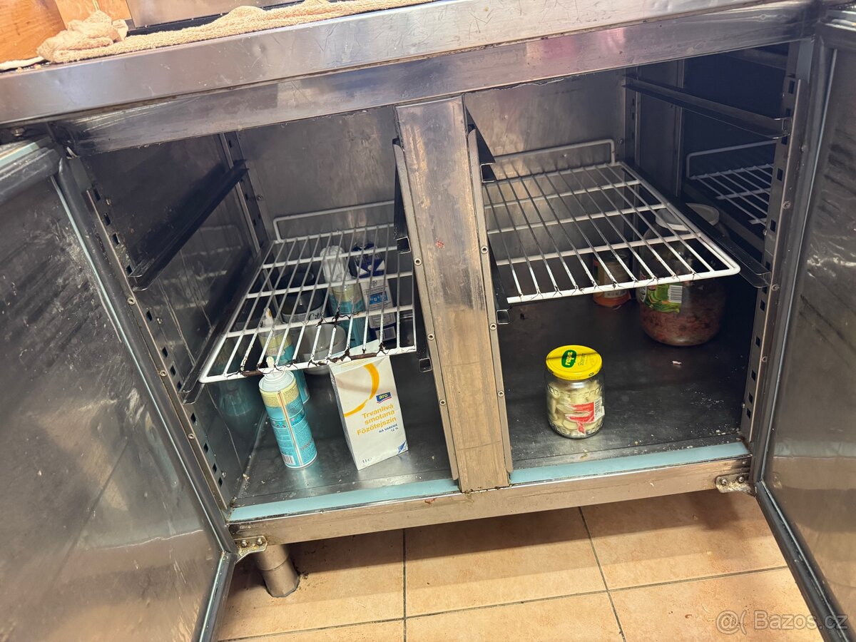 Chladicí stůl nerez bez desky - 2